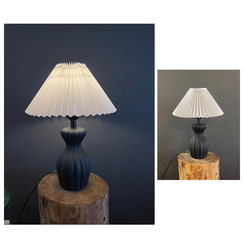 Oval Bottle Striped Round Table Lamp