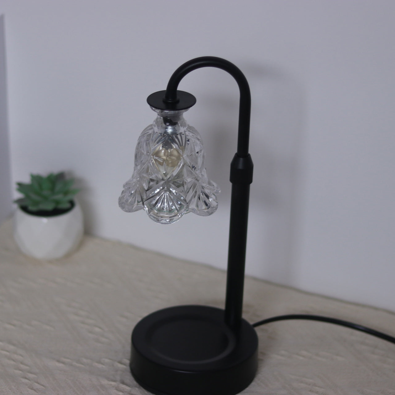 Floral Disc Iron Wood Table Lamp