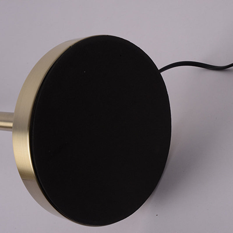Round Curved Disc Iron Table Lamp