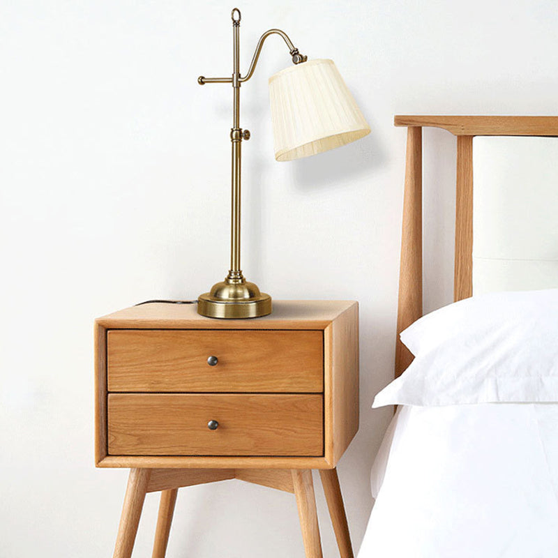 Round Curved Disc Iron Table Lamp