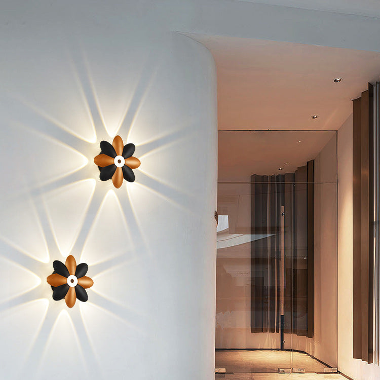 Plum Blossom Die-Cast Aluminum Wall Lamp