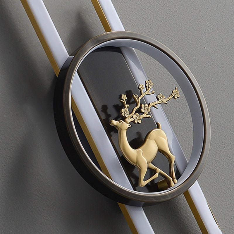 Round Strip Plum Deer Wall Lamp