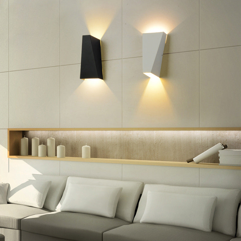Trapezoidal Aluminum Die-Cast Patio Outdoor Light