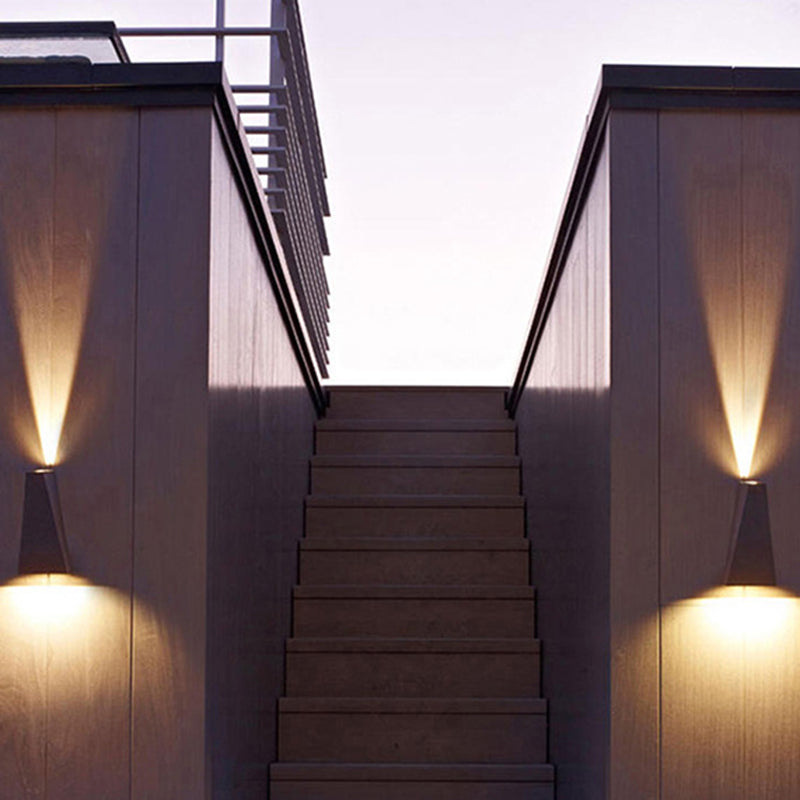 Trapezoidal Aluminum Die-Cast Patio Outdoor Light
