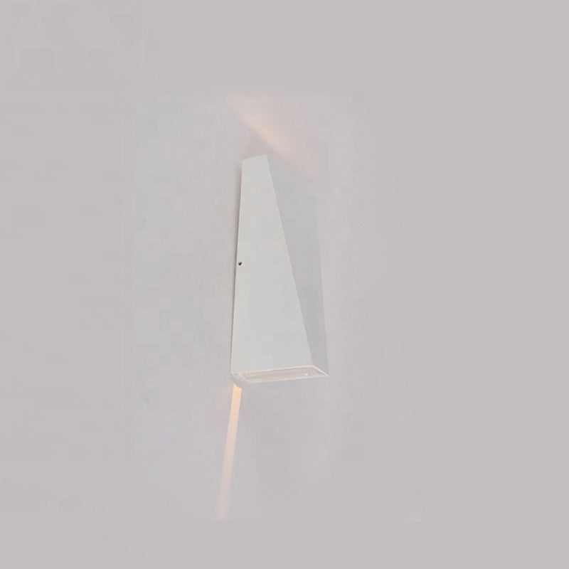 Trapezoidal Aluminum Die-Cast Patio Outdoor Light