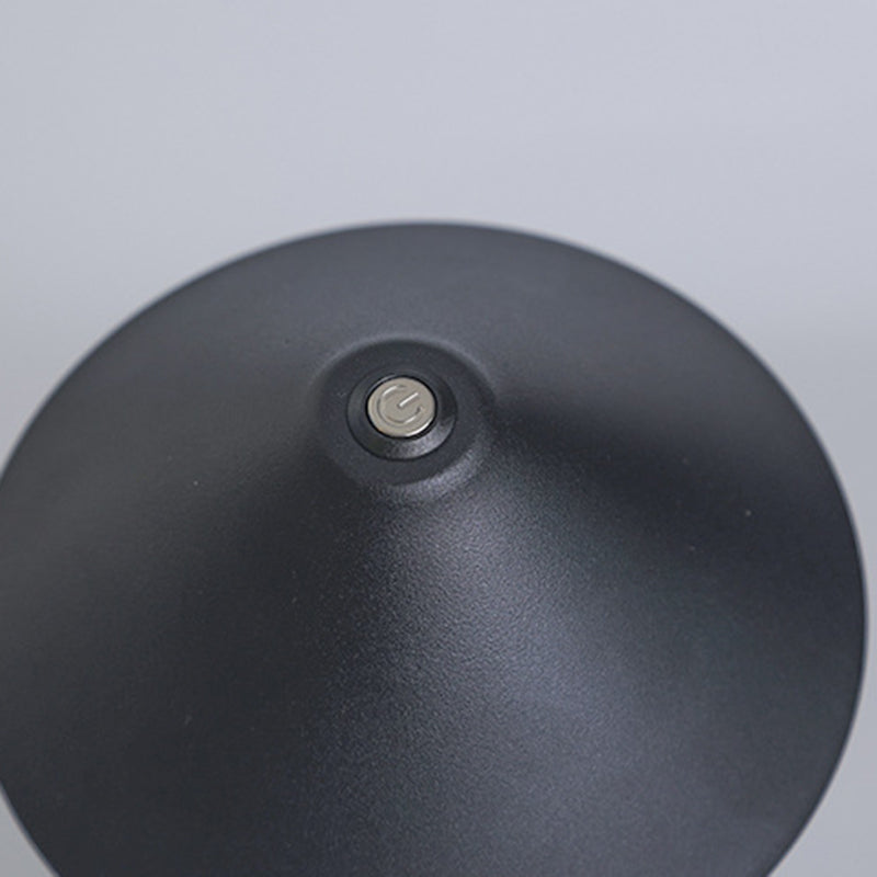 Round Tripods Iron Acrylic Table Lamp