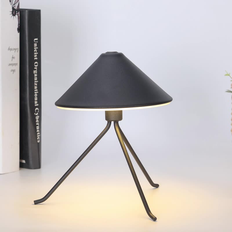 Round Tripods Iron Acrylic Table Lamp