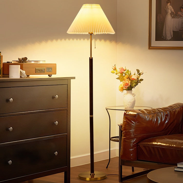 Traditional Vintage Round Table Floor Lamp