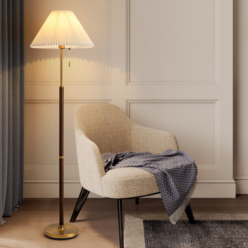 Traditional Vintage Round Table Floor Lamp