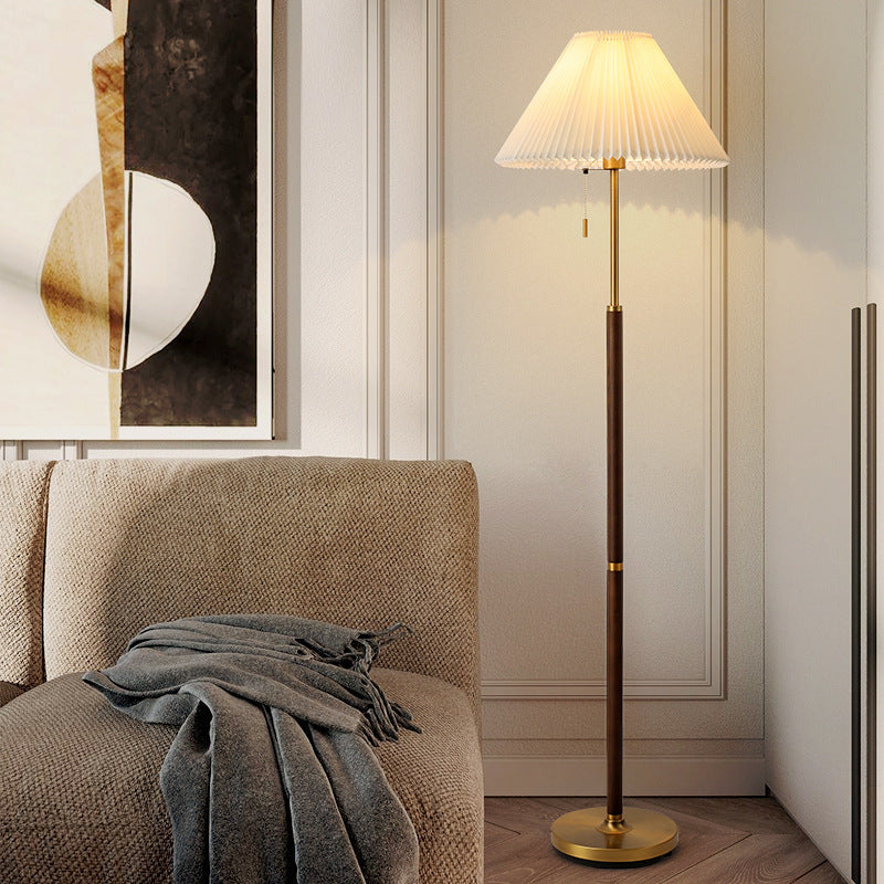 Traditional Vintage Round Table Floor Lamp