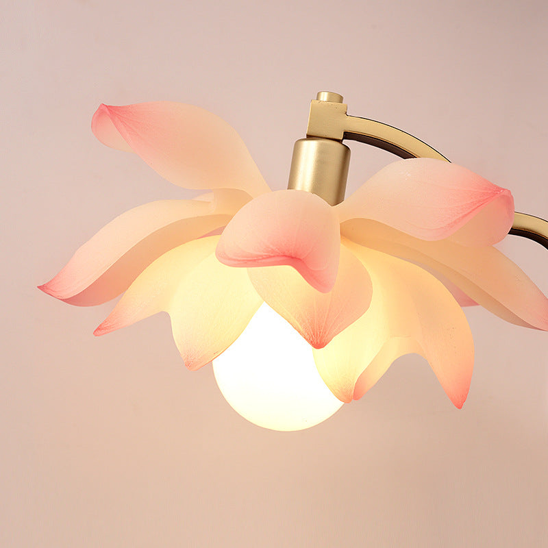 Lotus Leaf Round Resin Table Lamp