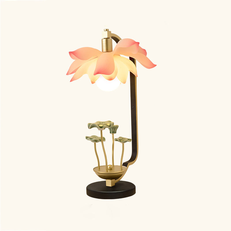 Lotus Leaf Round Resin Table Lamp