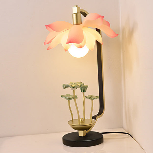 Lotus Leaf Round Resin Table Lamp