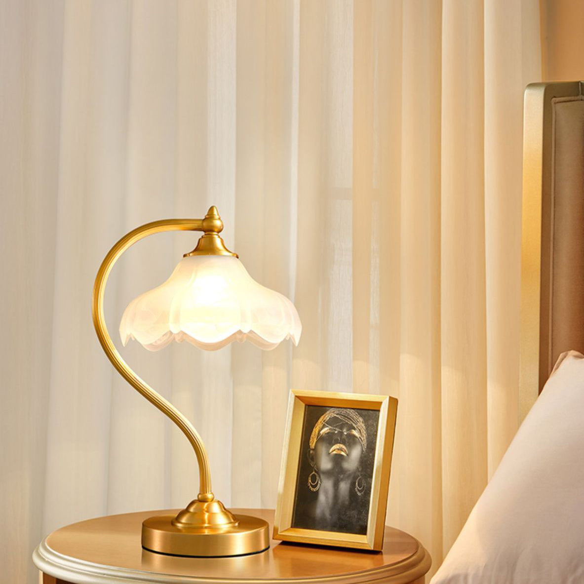 Floral Round Copper Glass Table Lamp