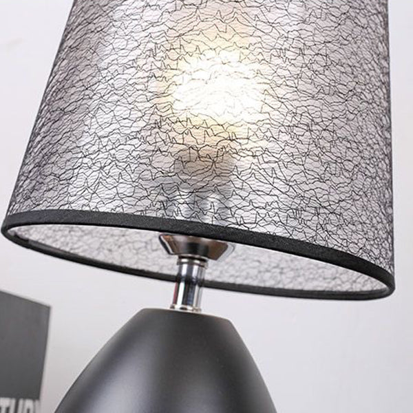 Round Oval Iron Fabric Table Lamp