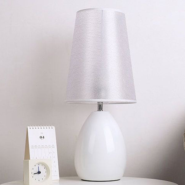 Round Oval Iron Fabric Table Lamp