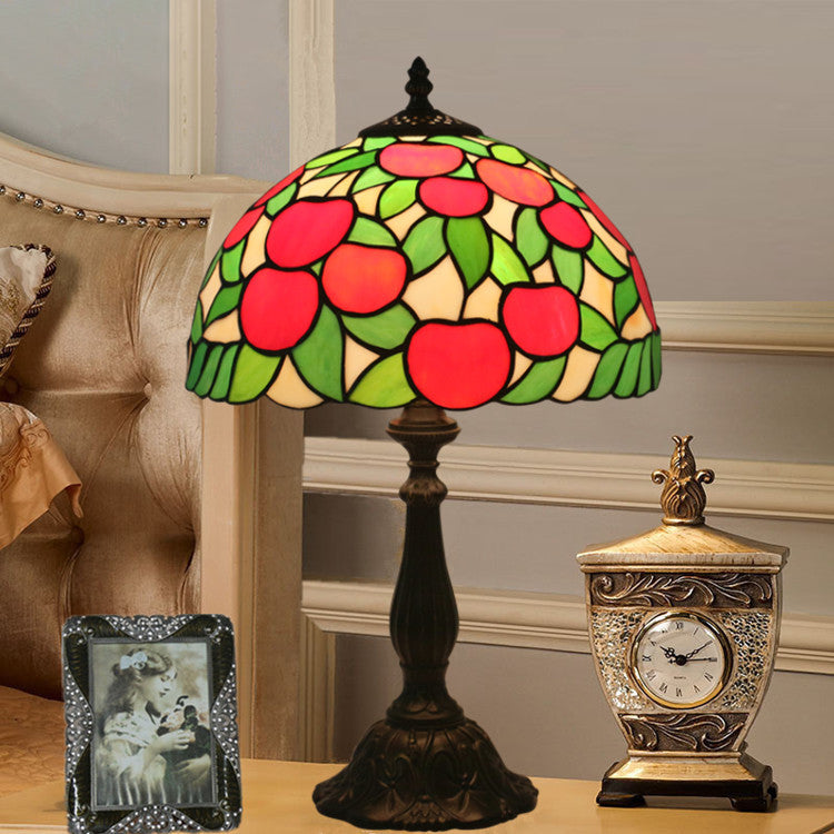 Pastoral Apple Pattern Stained Table Lamp
