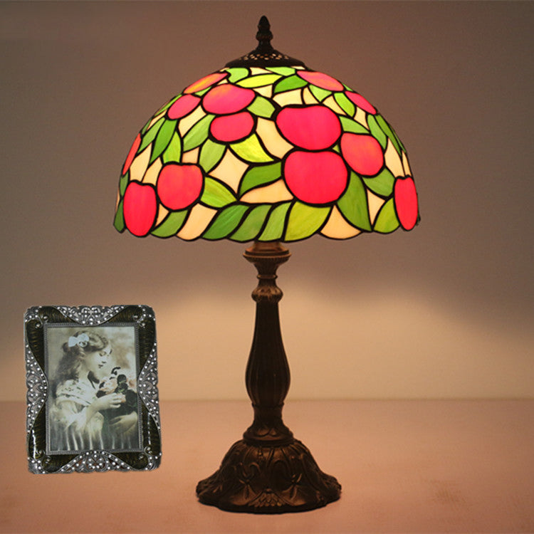 Pastoral Apple Pattern Stained Table Lamp