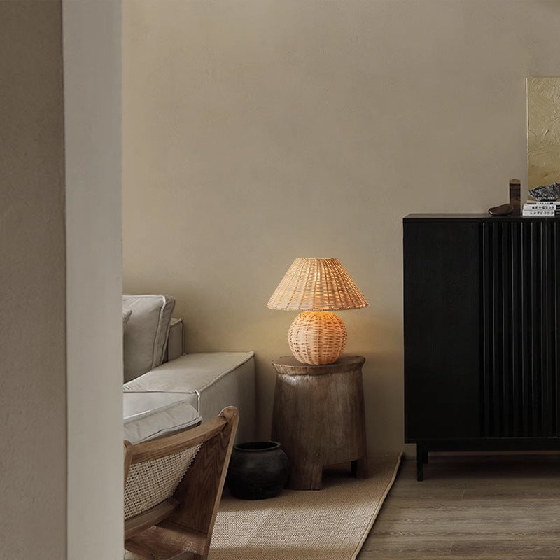 Rattan Weaving Round Home Table Lamp