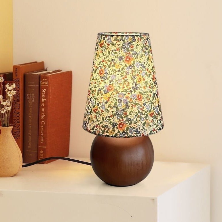 Pastoral Floral Print Fabric Table Lamp