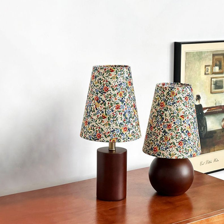 Pastoral Floral Print Fabric Table Lamp
