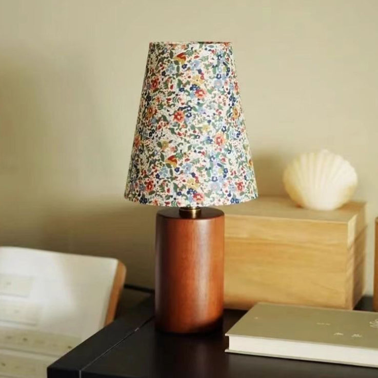 Pastoral Floral Print Fabric Table Lamp