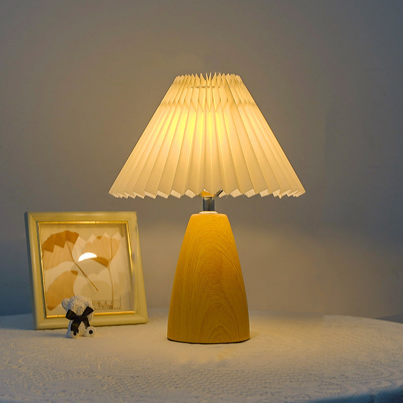 Pleated Fabric Ceramic Bedroom Table Lamp