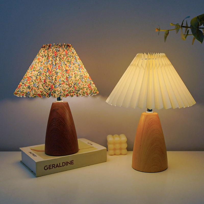 Pleated Fabric Ceramic Bedroom Table Lamp