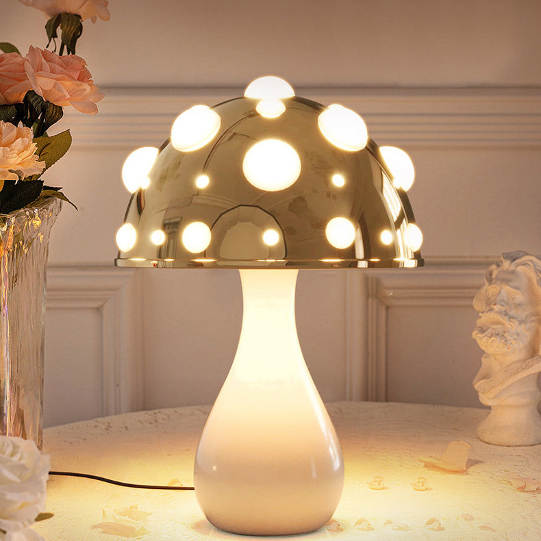 Iron PC Mushroom Decoration Table Lamp