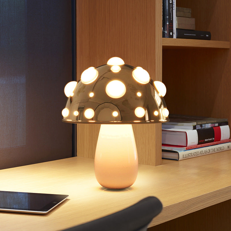 Iron PC Mushroom Decoration Table Lamp