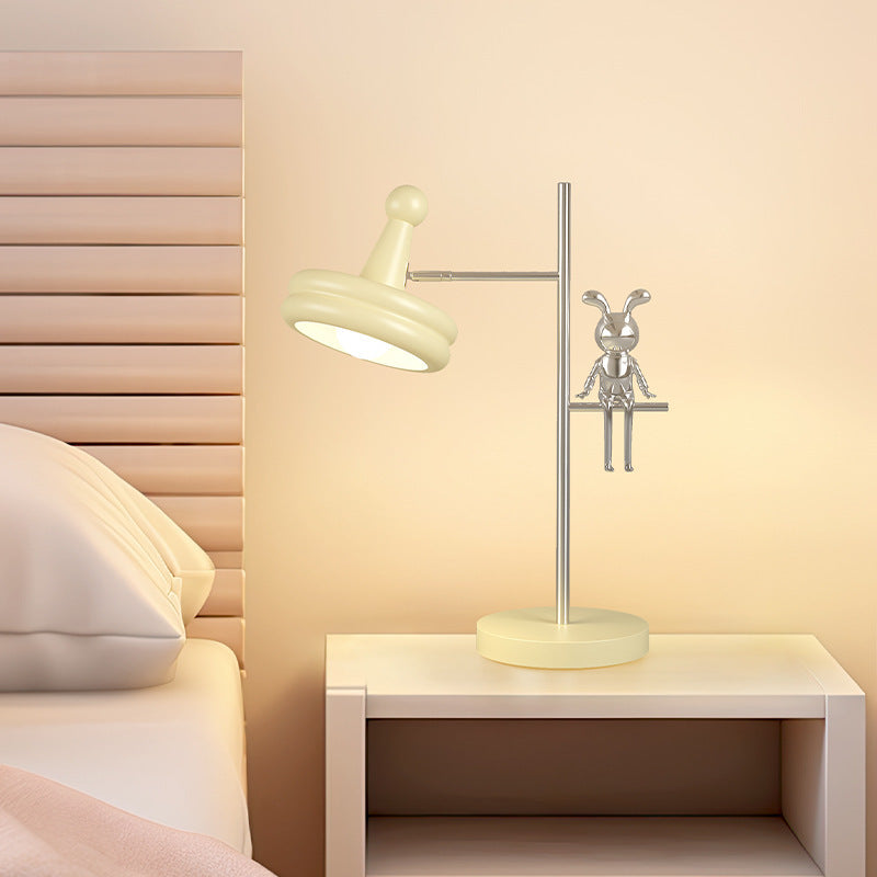Rabbit Decoration Iron Hardware Table Lamp