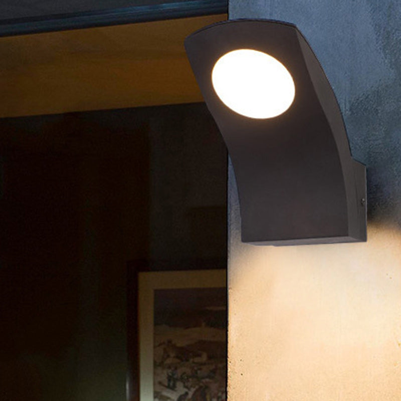 Curved Aluminum Garden Outdoor Light