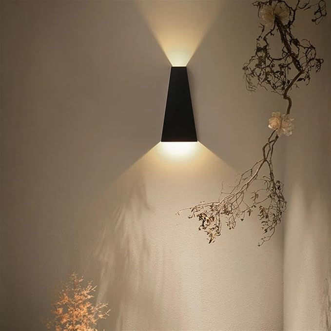 Aluminum Up Down Illuminated Outdoor Light