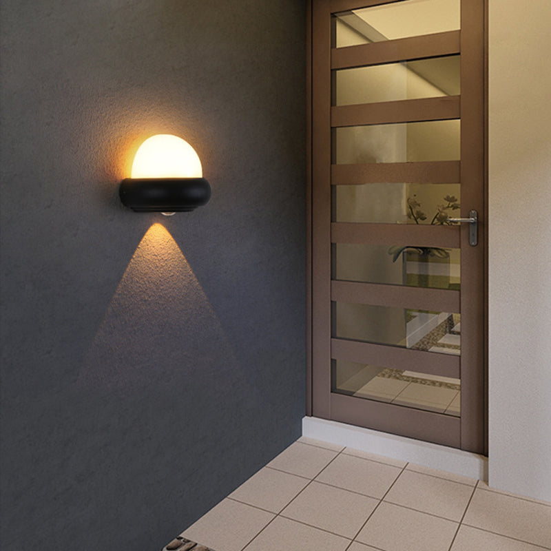 Round Aluminum Patio Outdoor Light