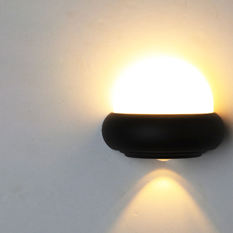 Round Aluminum Patio Outdoor Light