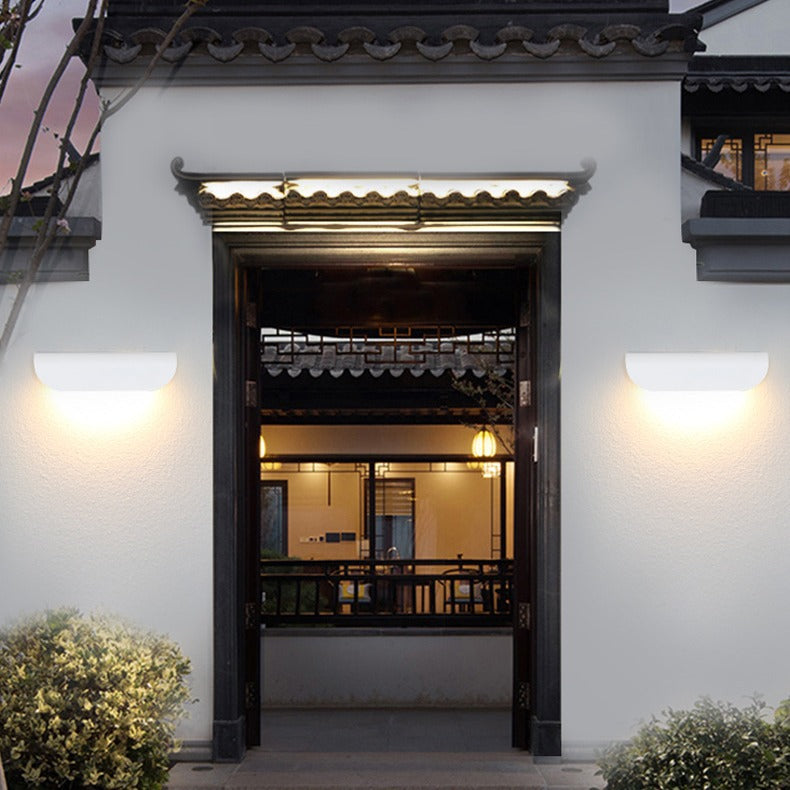 Curved Aluminum Patio Outdoor Light