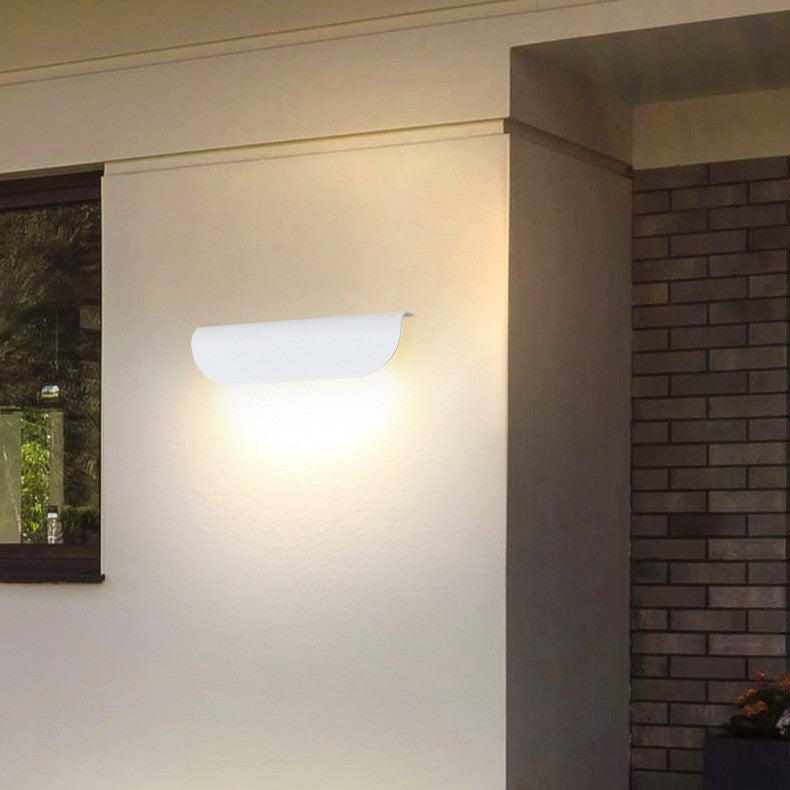 Curved Aluminum Patio Outdoor Light