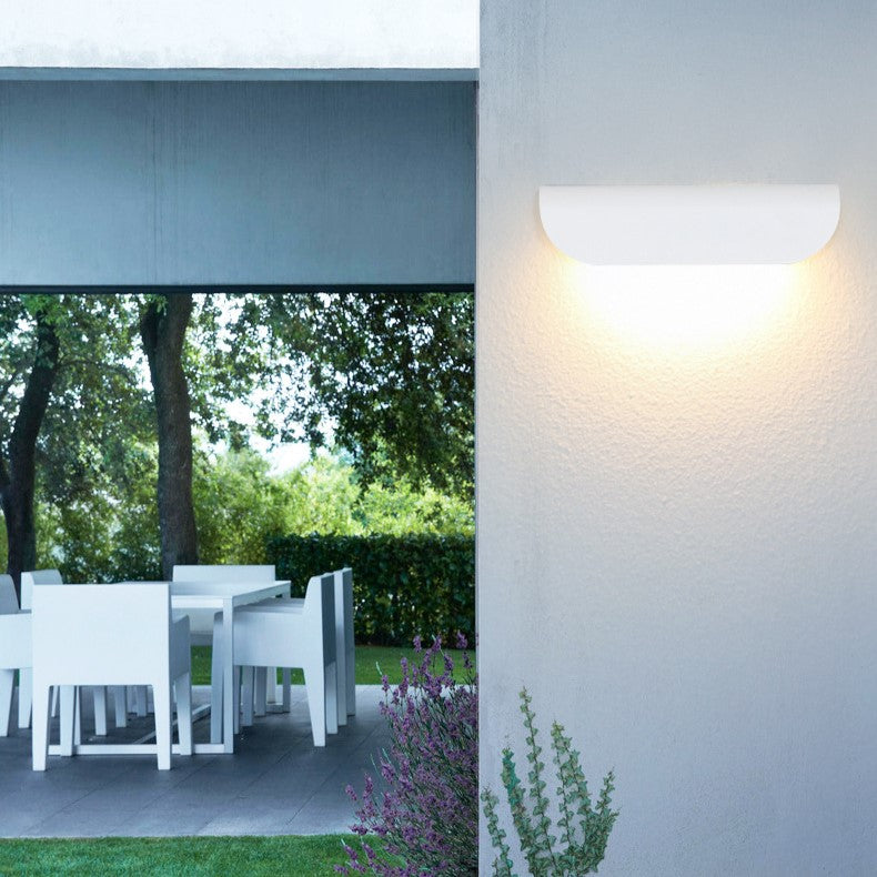 Curved Aluminum Patio Outdoor Light