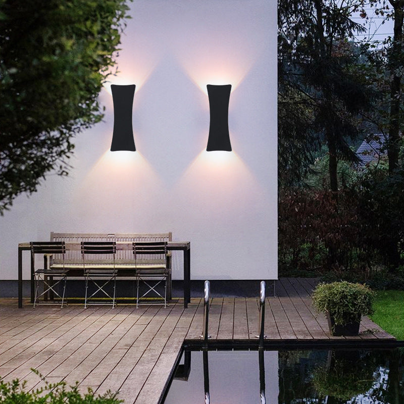 Curved Aluminum Up Down Outdoor Light
