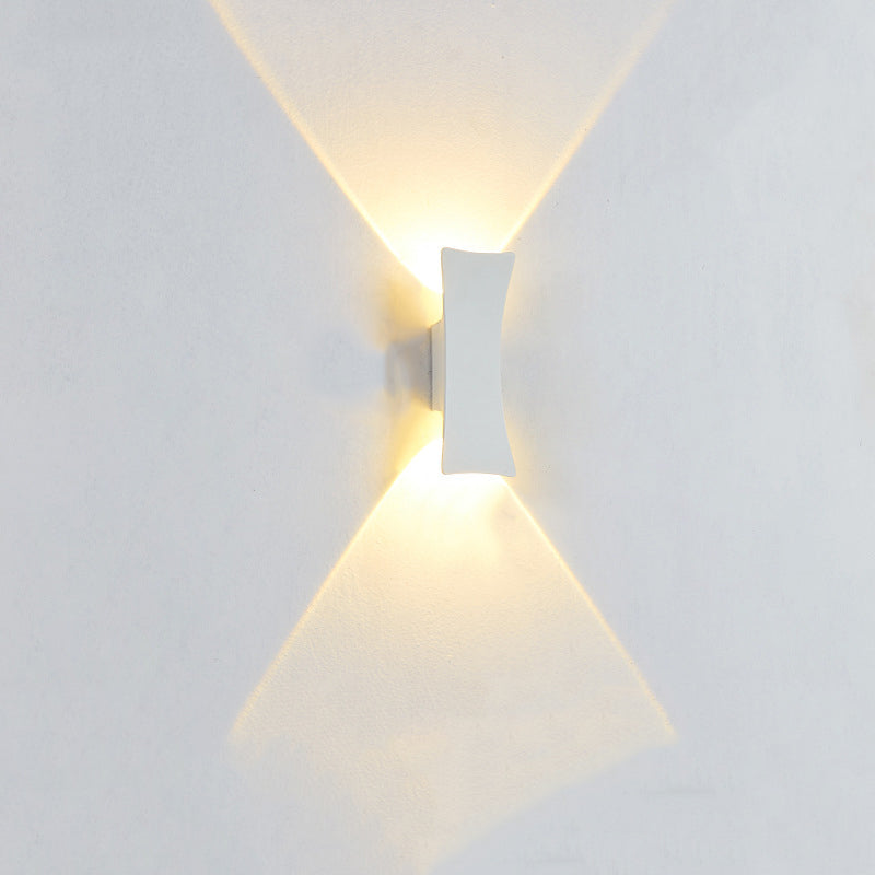 Curved Aluminum Up Down Outdoor Light