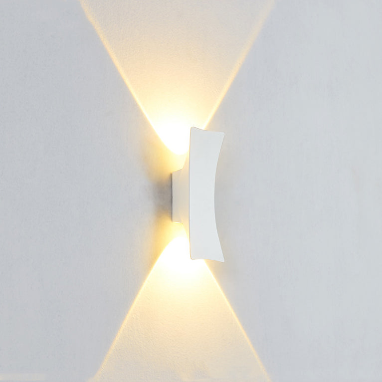 Curved Aluminum Up Down Outdoor Light