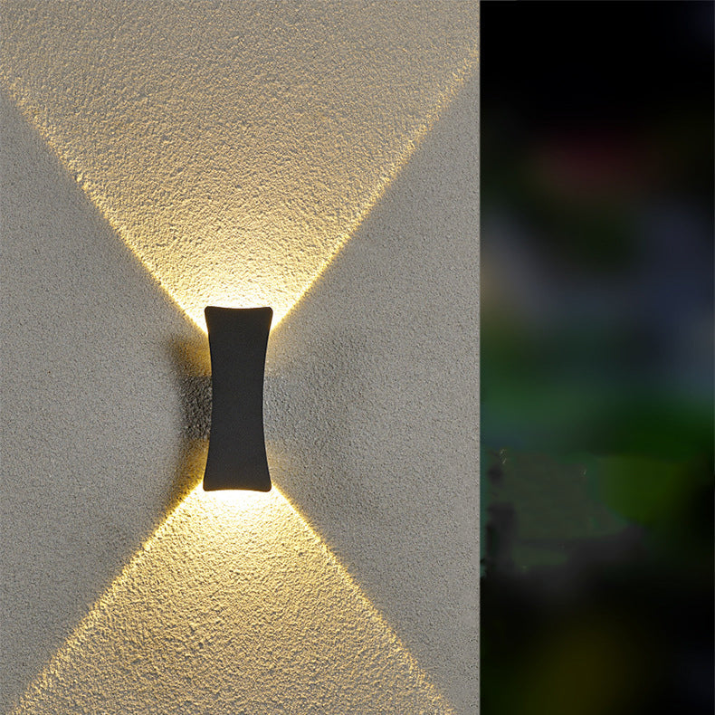 Curved Aluminum Up Down Outdoor Light