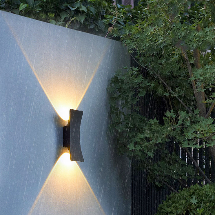 Curved Aluminum Up Down Outdoor Light