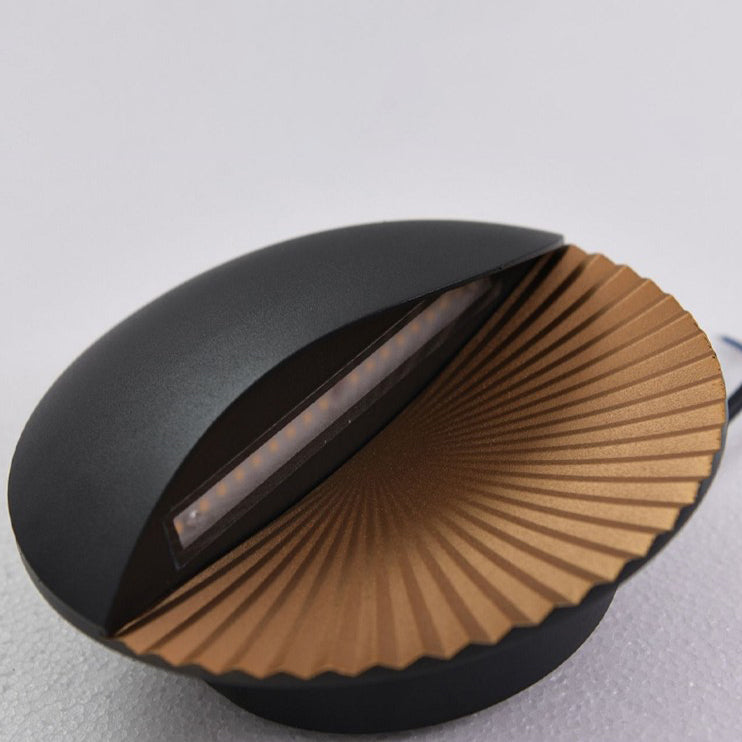 Aluminum PC Round Garden Outdoor Light