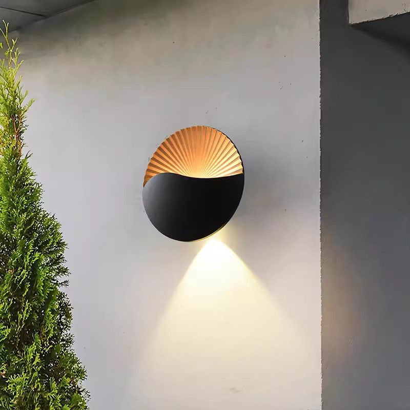 Aluminum PC Round Garden Outdoor Light