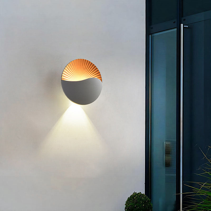 Aluminum PC Round Garden Outdoor Light