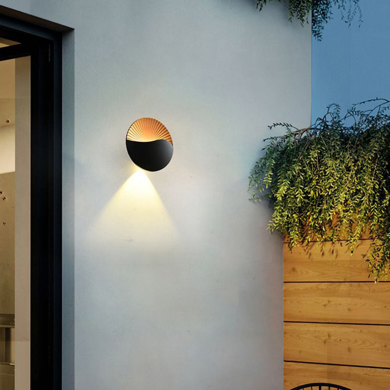 Aluminum PC Round Garden Outdoor Light