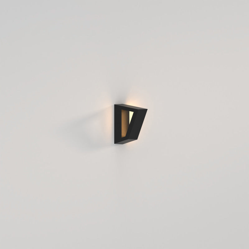 Geometric Polygon Aluminum Bedroom Wall Lamp