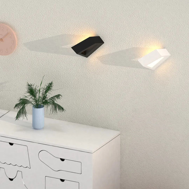 Geometric Polygon Aluminum Bedroom Wall Lamp