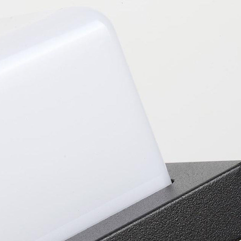 Aluminum PC Cuboid Patio Outdoor Light
